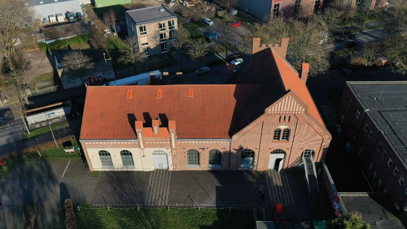 Kulturzentrum Alte-Schmiede von Dieter Eichmann.jpg