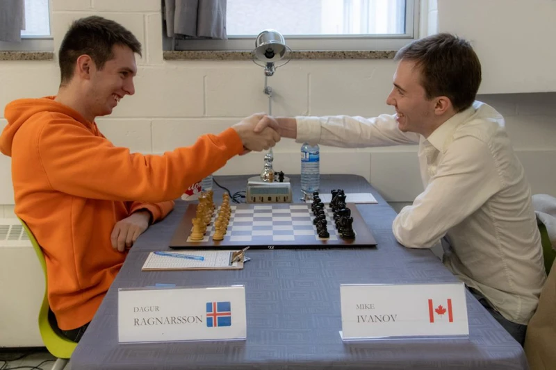 Dagur-og-Ivanov-við-upphaf-skákarinnar-1068x712.jpg