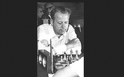 Photo showing GM Wolfgang Uhlmann
