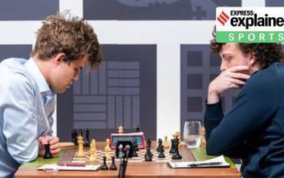 Magnus Carlsen, left, and Hans Niemann in the third round of the Sinquefield Cup.