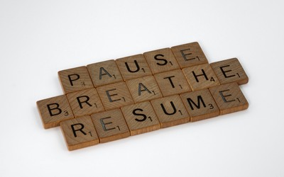 Pause. Breath. Resume.