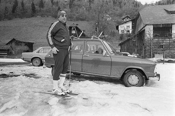 1980-velden-cqf-korchnoi-on-skiis.jpg